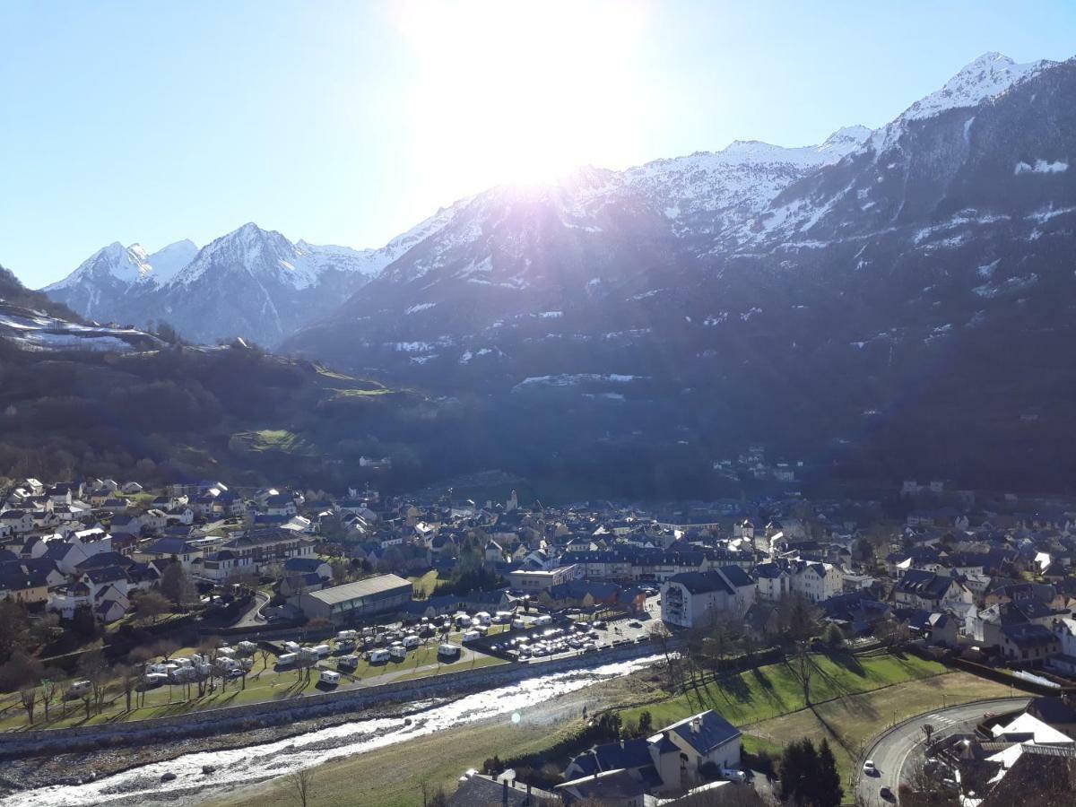 Chalet Du Doumet - Appart Luz Centre - Parking Et Garage Individuel Ferme - Draps Et Serviettes Inclus 뤼생소베르 외부 사진